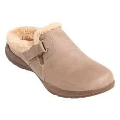 Brand new 😀 Womens Clarks® Roseville Clogs 🧨