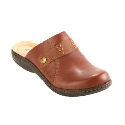 Outlet ❤️ Womens Clarks® Laurieann Ella Mahogany Clogs ⌛