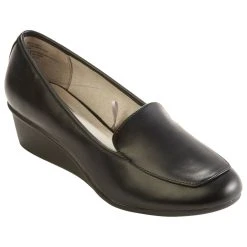 Top 10 🤩 Cliffs-by-White-Mountain Loafers & Moccasins 👩 Womens Cliffs By White Mountain Bravado Wedge Loafers-Black 🧨